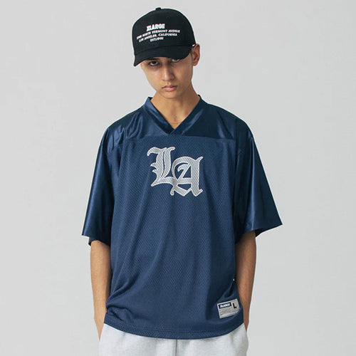 OLD ENGLISH LOGO V NECK S/S TEE